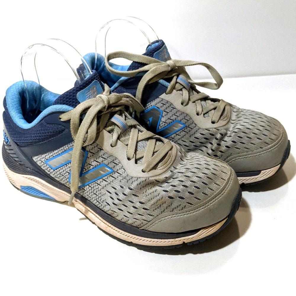 New Balance 847v4‎ Womens size 9.5 2A Gray Blue Mesh Running shoes